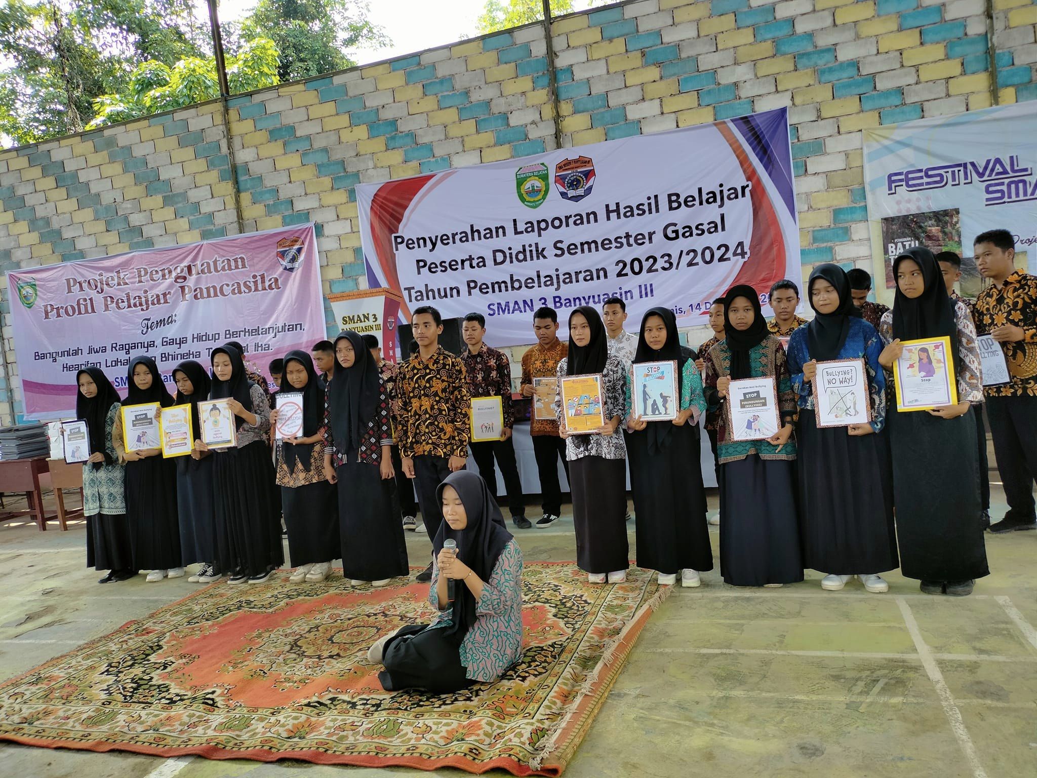 Pembagian hasil belajar siswa. SMAN 3 Banyuasin Pembagian hasil belajar siswa. SMAN 3 Banyuasin