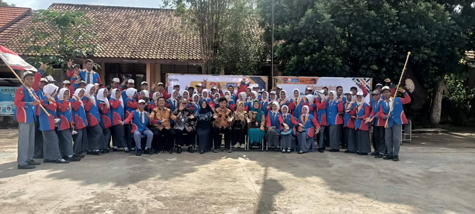 Smantiba Lantik Serentak Pengurus OSIS, Pengurus Rohis serta Pemilihan Bujang Gadis SMANTIBA Smantiba Lantik Serentak Pengurus OSIS, Pengurus Rohis serta Pemilihan Bujang Gadis SMANTIBA